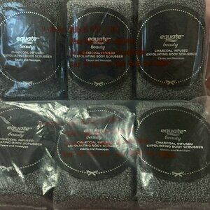 Charcoal infused exfoliating body scrubber